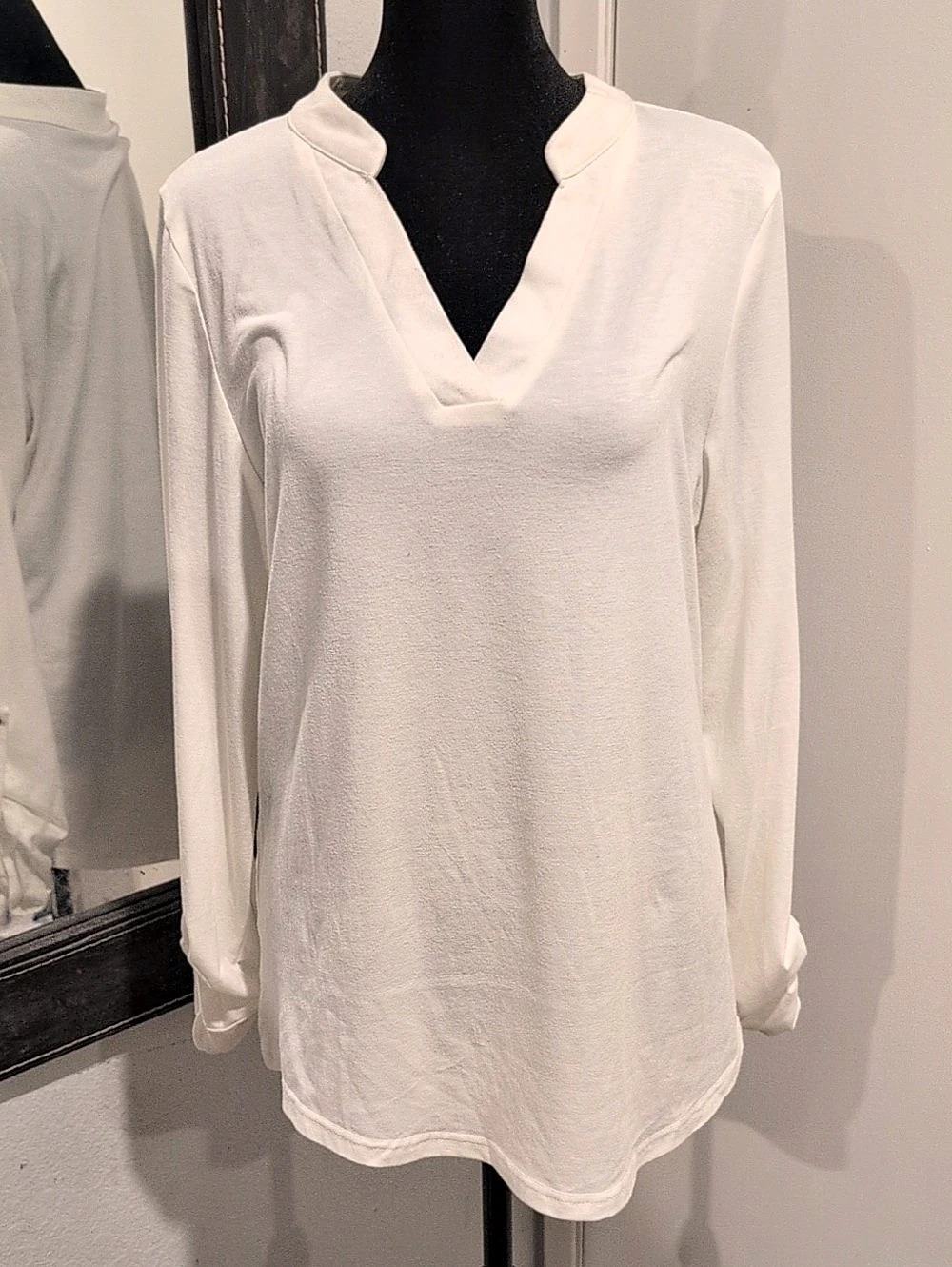 White Medium Long Sleeve Split Neck Blouse Tunic Top Minimalist Classic